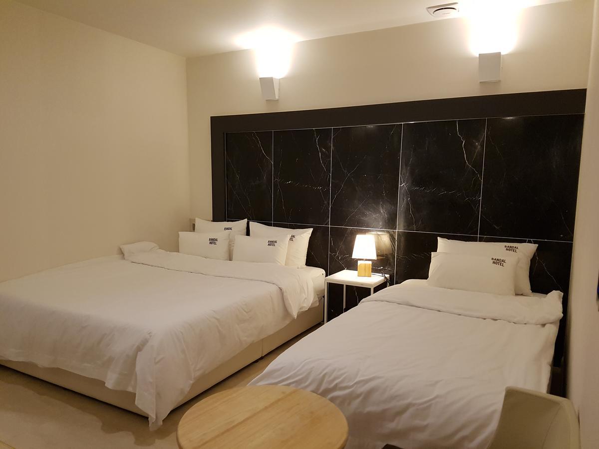 בוסאן Bandal Hotel מראה חיצוני תמונה